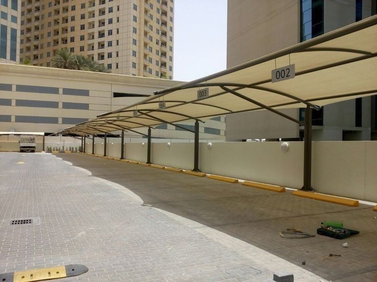 مظلات بي في سي