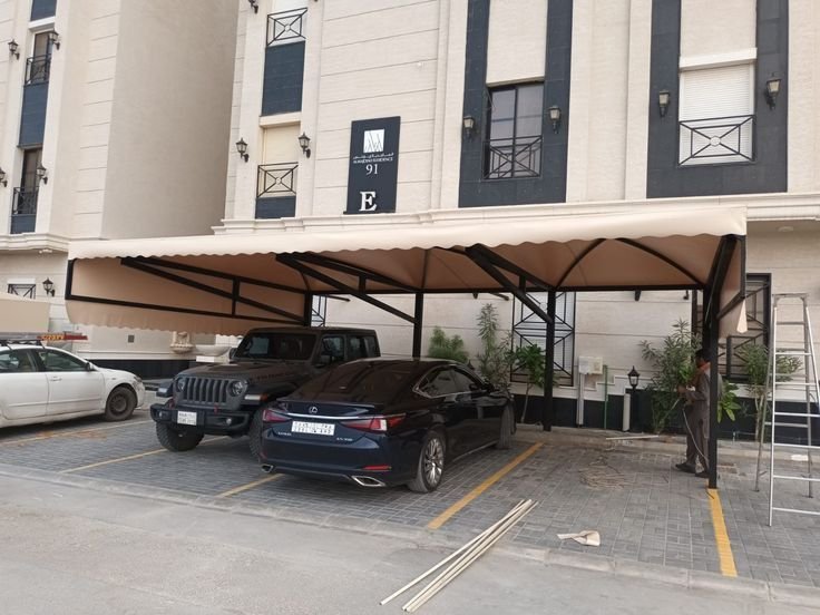 مظلات سيارات أنيقة وعملية في الرياض